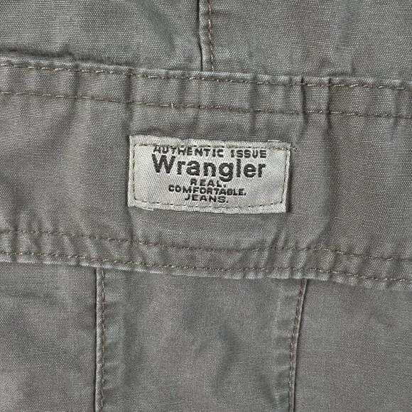 WRANGLER Shorts Men's Flat Front Slash Pocket 100% Cotton Cargos Brown 42rsr6 - Picture 2 of 14
